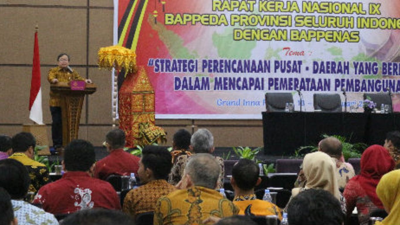 Menteri Bambang Dorong Kepala Bappeda Provinsi Kembangkan Kawasan Wisata dan Industri